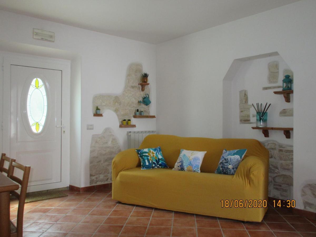 B&B Capo Le Vigne 锡罗洛 外观 照片